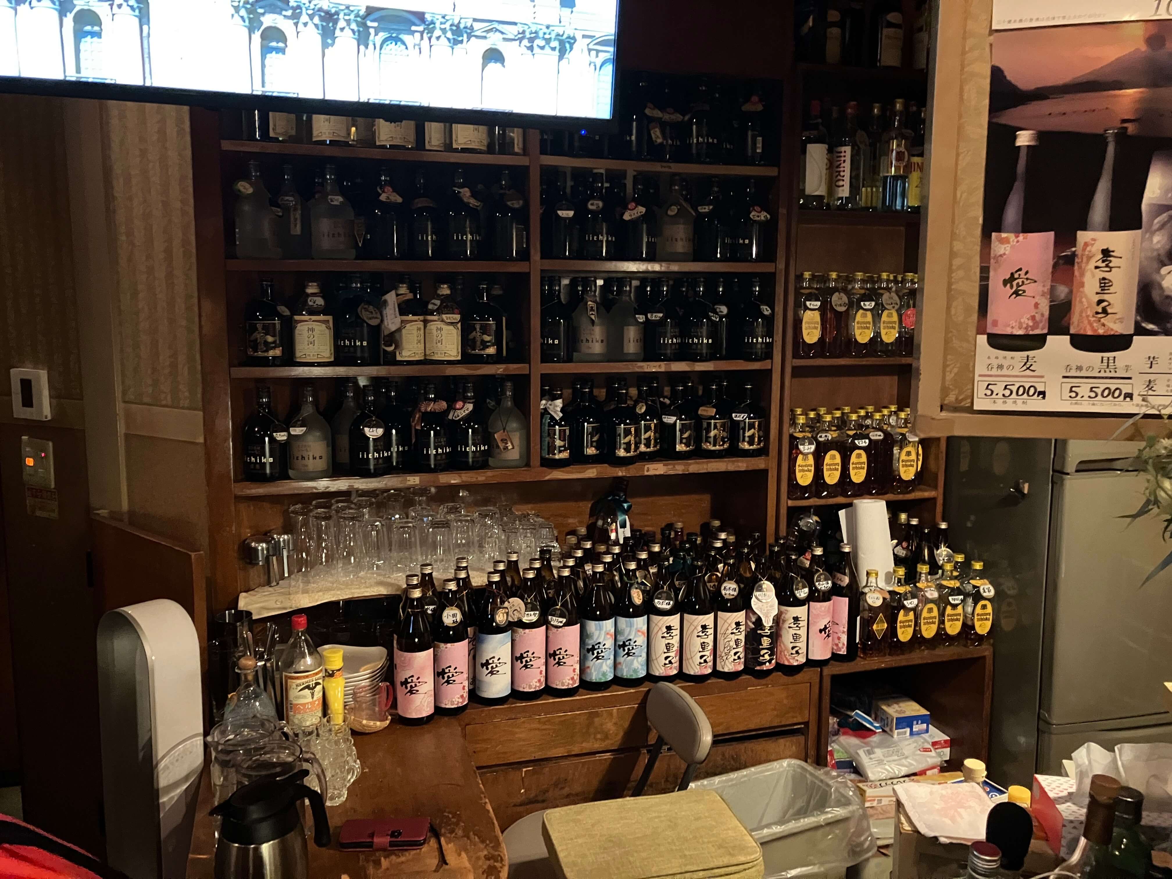 スナック李里子の店内写真 3