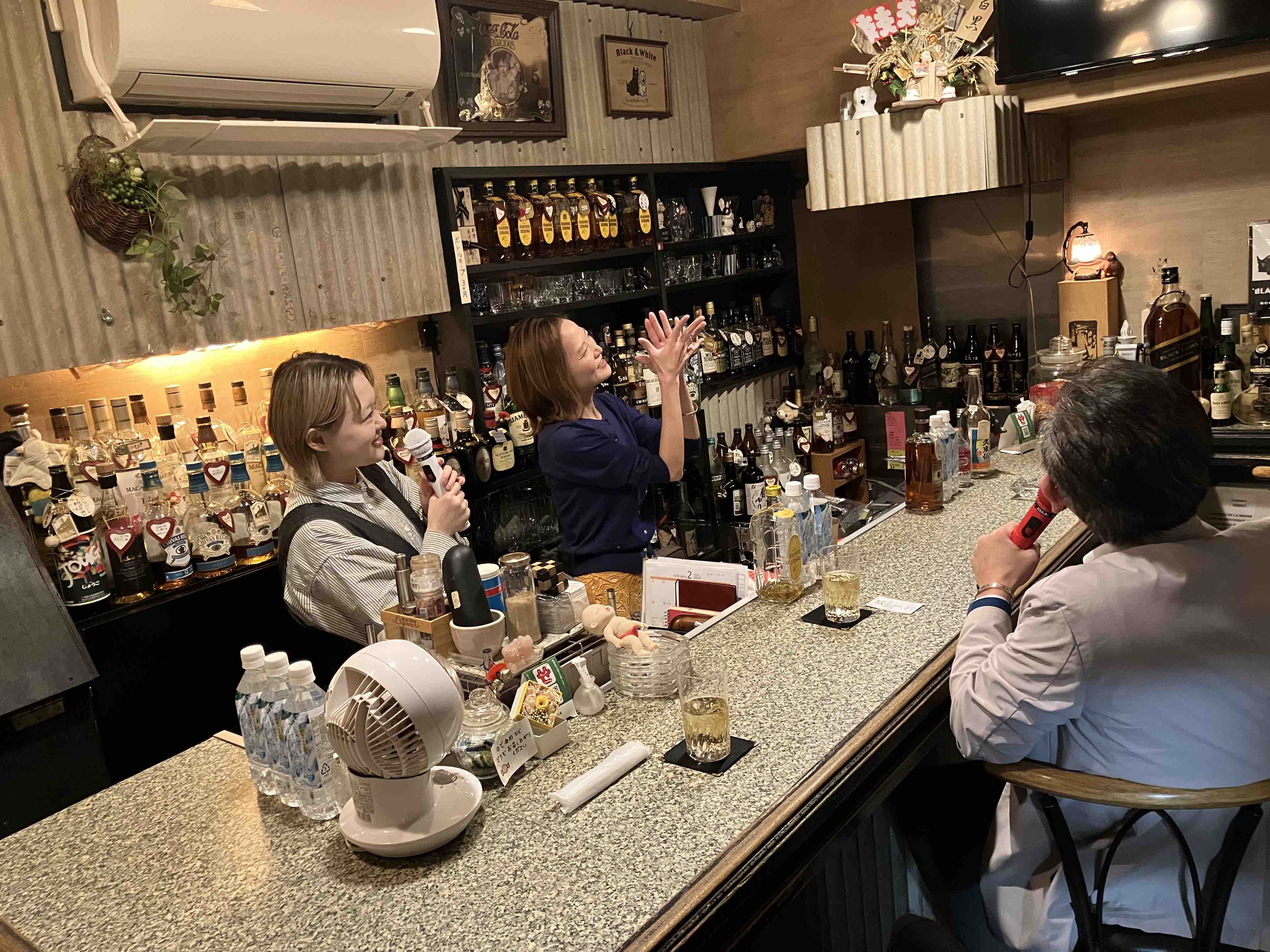 PUB白黒の店内写真 2